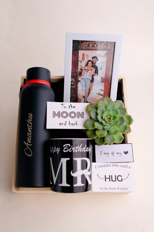 To the Moon and Back Gift Hamper – Romantic Gift Box | Eternal Flowers Kerala