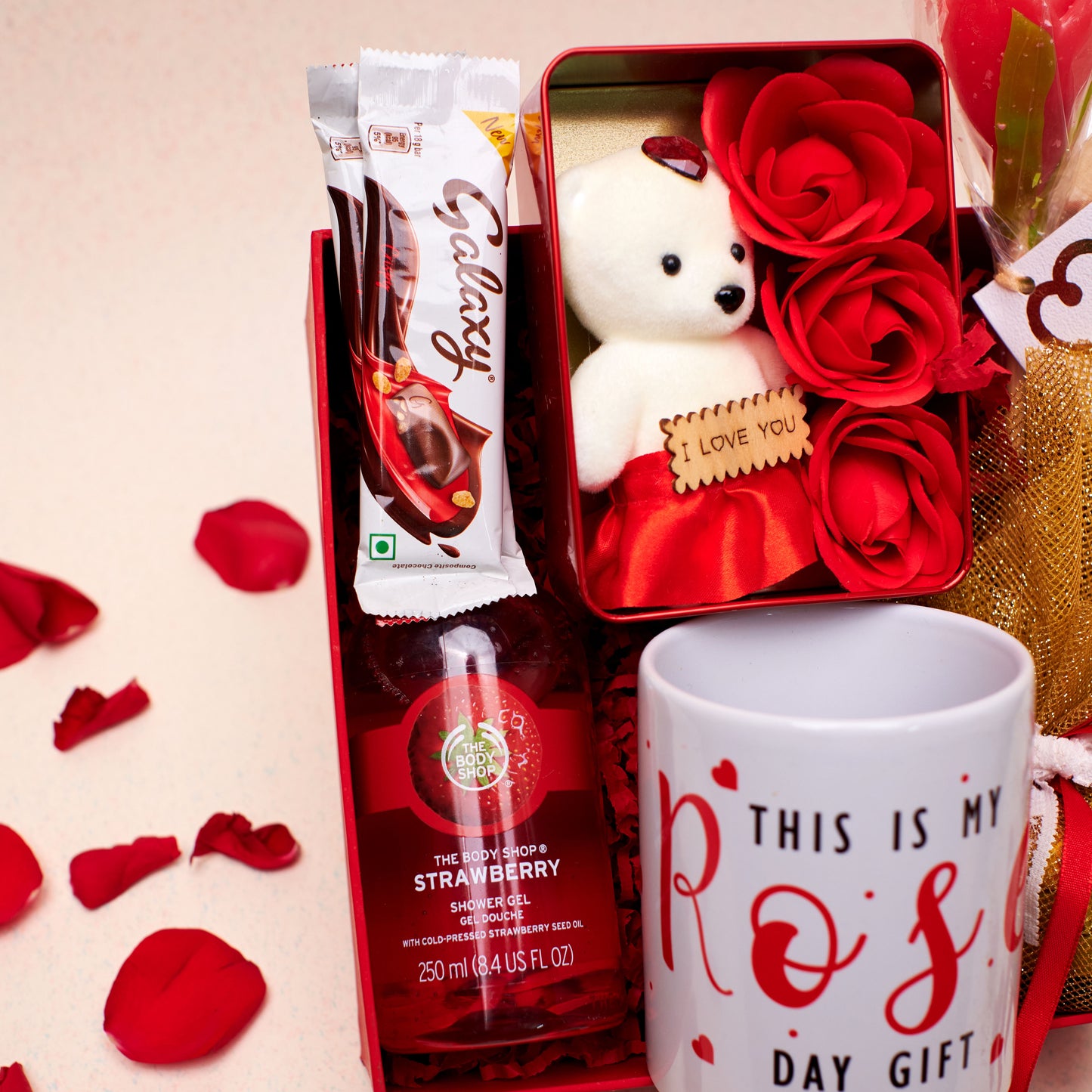 Teddybear with Roses Box | Adorable Love