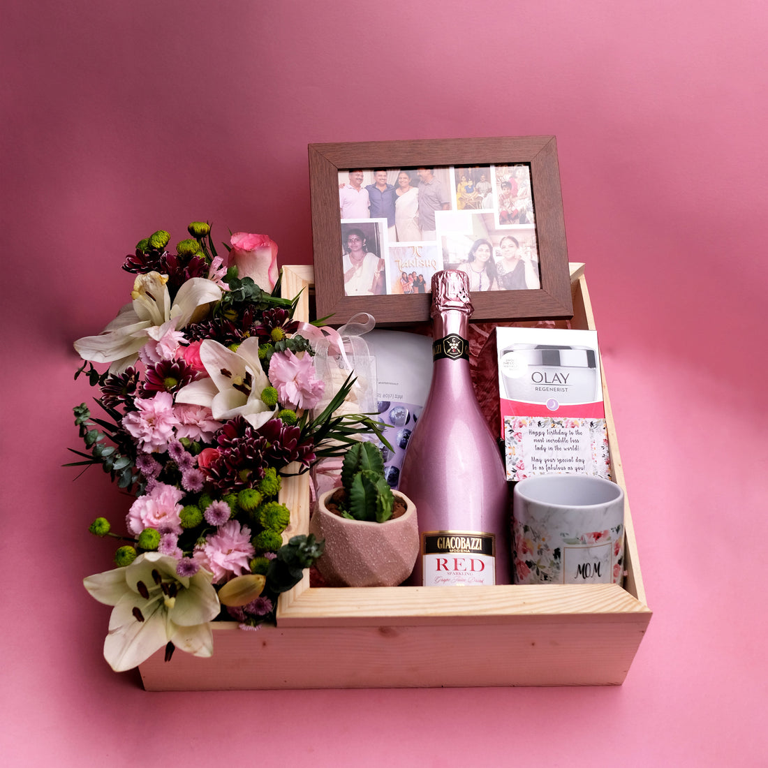 Sweet Bloom Gift Hamper – Elegant Surprise Box for Her | Eternal Flowers Kerala