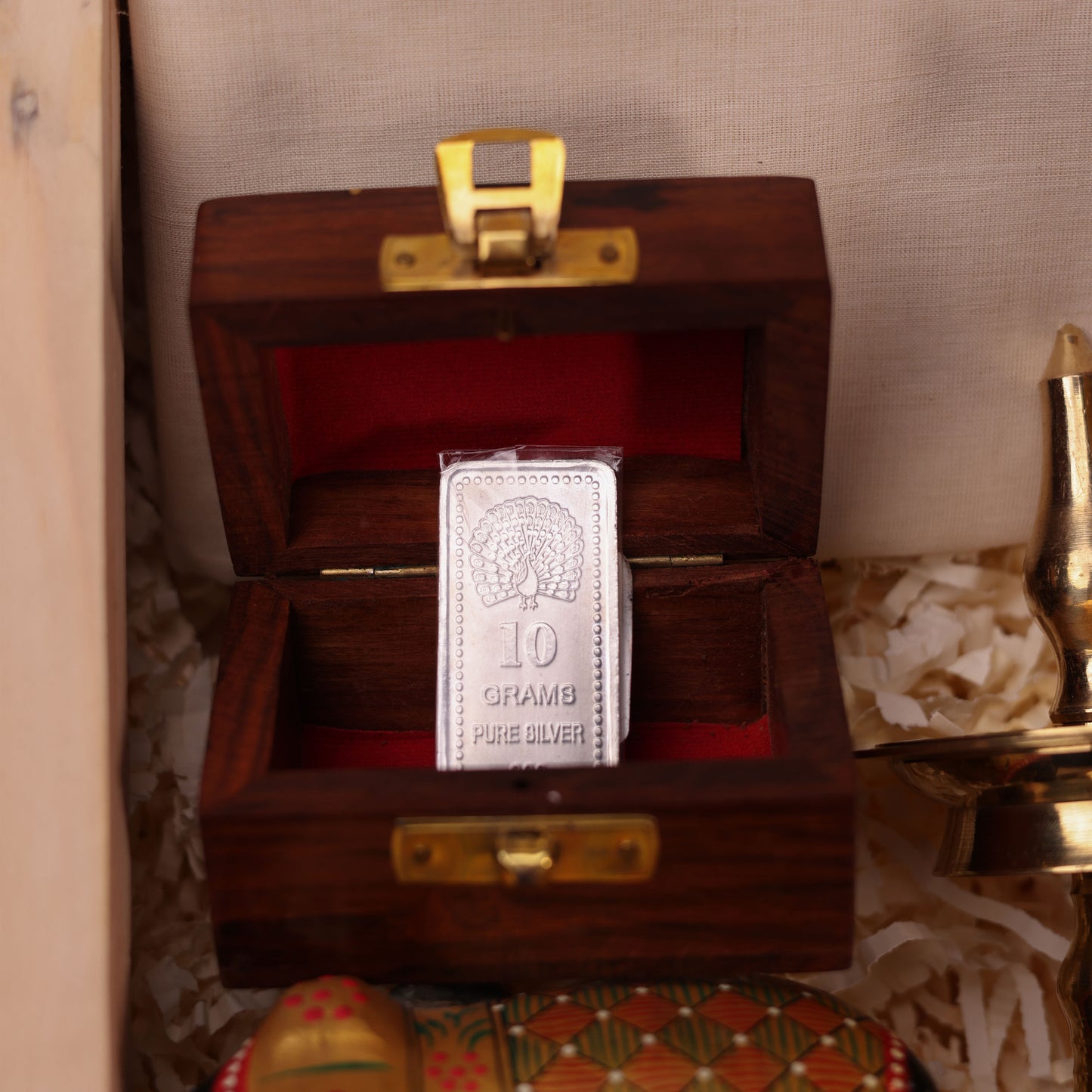 Onam Corporate Traditional Gift Hamper | 05g Silver Coin in Wooden Box | Precious Onam Keepsake