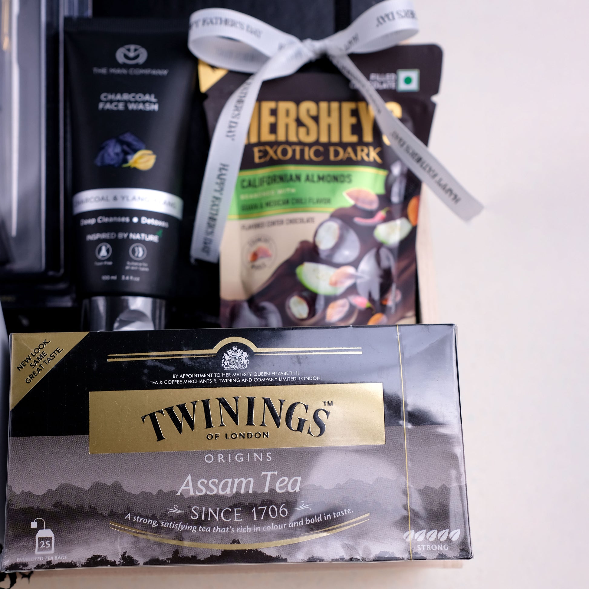 The Best Man of the World: Father's Day Gift Hamper | Twining's Assam Tea | A Blend of Warmth